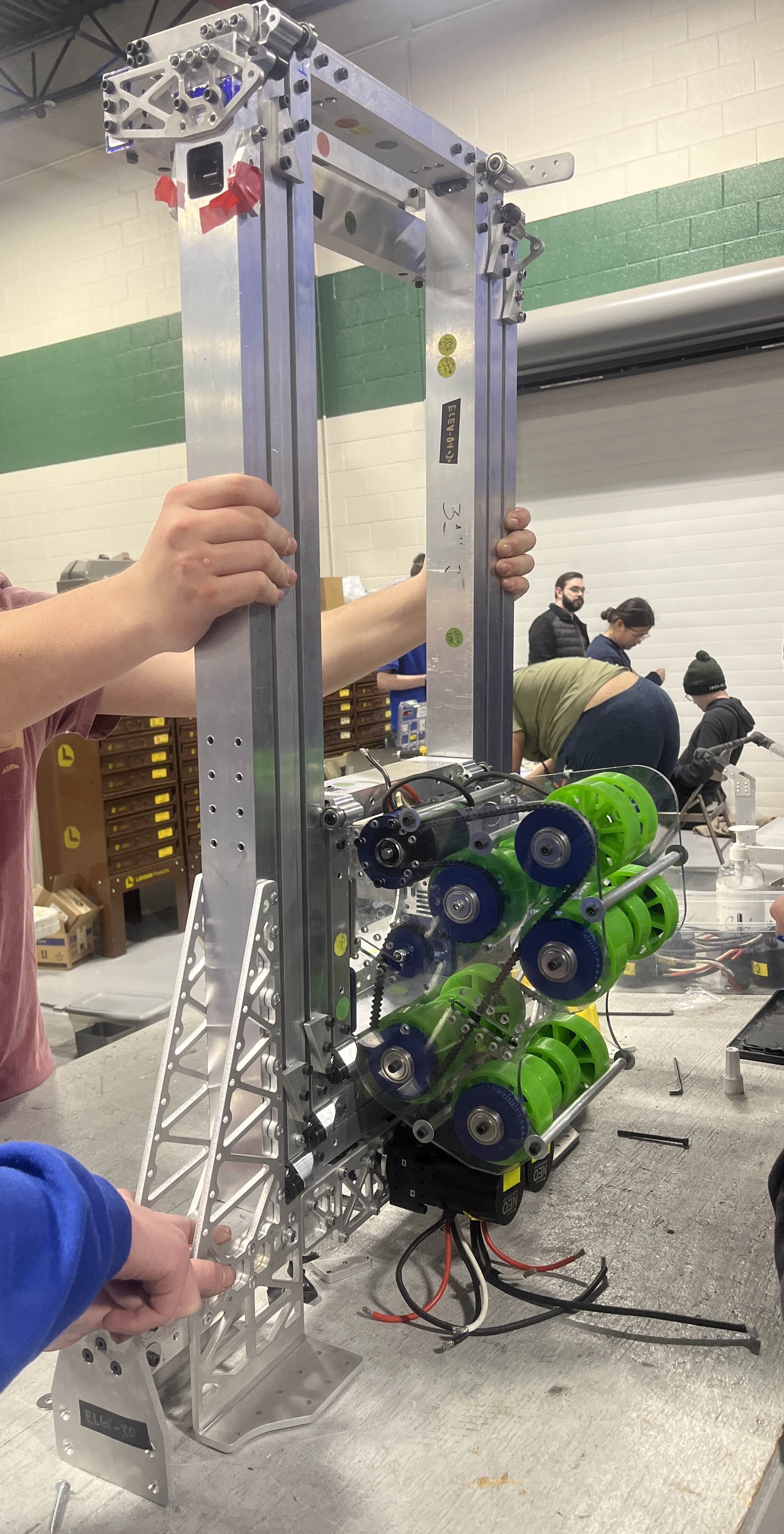 The 3-stage internally-belted continuous elevator with the V1 end effector attached.